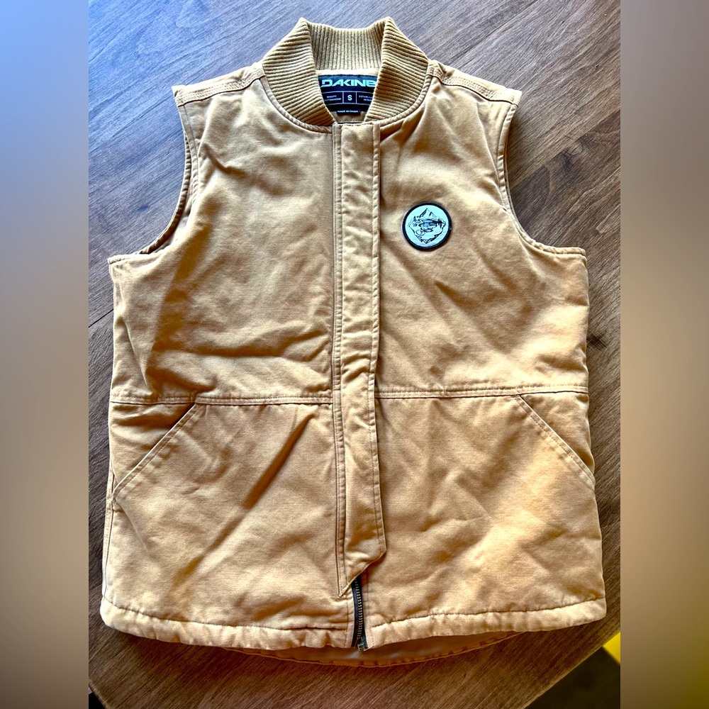 Dakine Myra Vest, women’s size small, buckskin (color)
